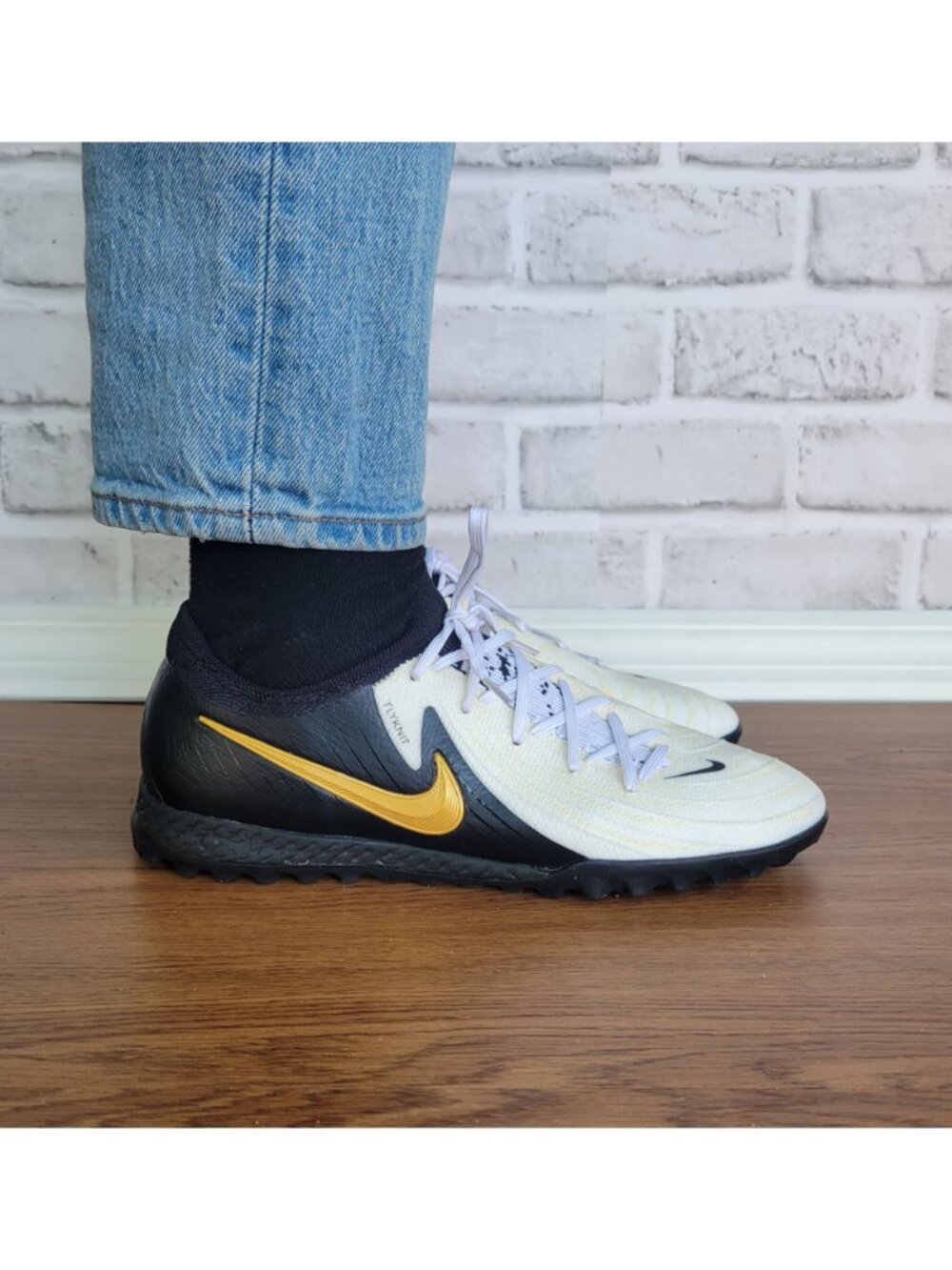 ✨Nike Phantom GX 2 Pro Turf Low Sz 6.5 Men's Soccer Shoes Black White FJ2583-100 - Picture 9 of 11